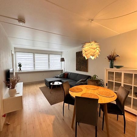 Privat One Bedroom Apartment With Free Parking Оденсе Екстер'єр фото