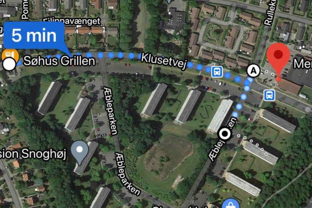 Privat One Bedroom Apartment With Free Parking Оденсе Екстер'єр фото